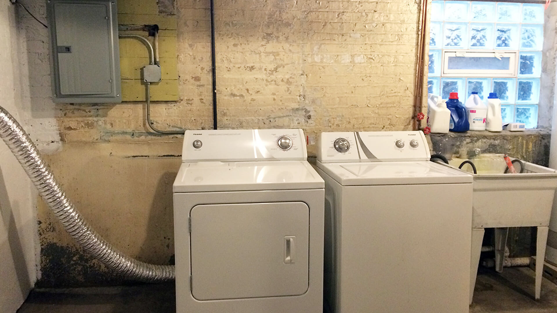 Dryer Vent Cleaning Company Santa Monica |  Six Sense Dryer Vent Cleaning